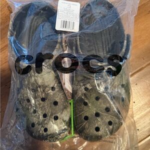 CROCS Realtree Camo- NWT